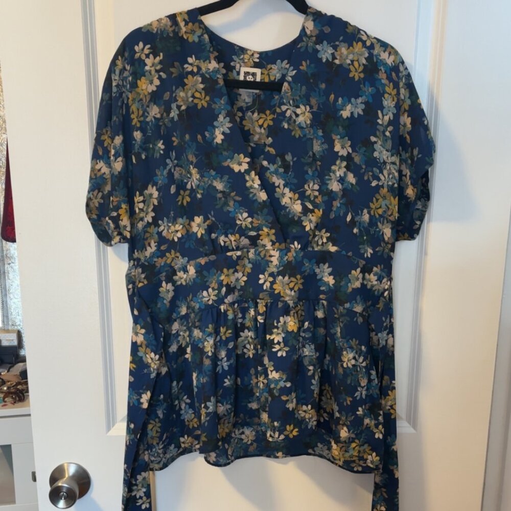 Anne Klein Floral Wrap Top - Size Large